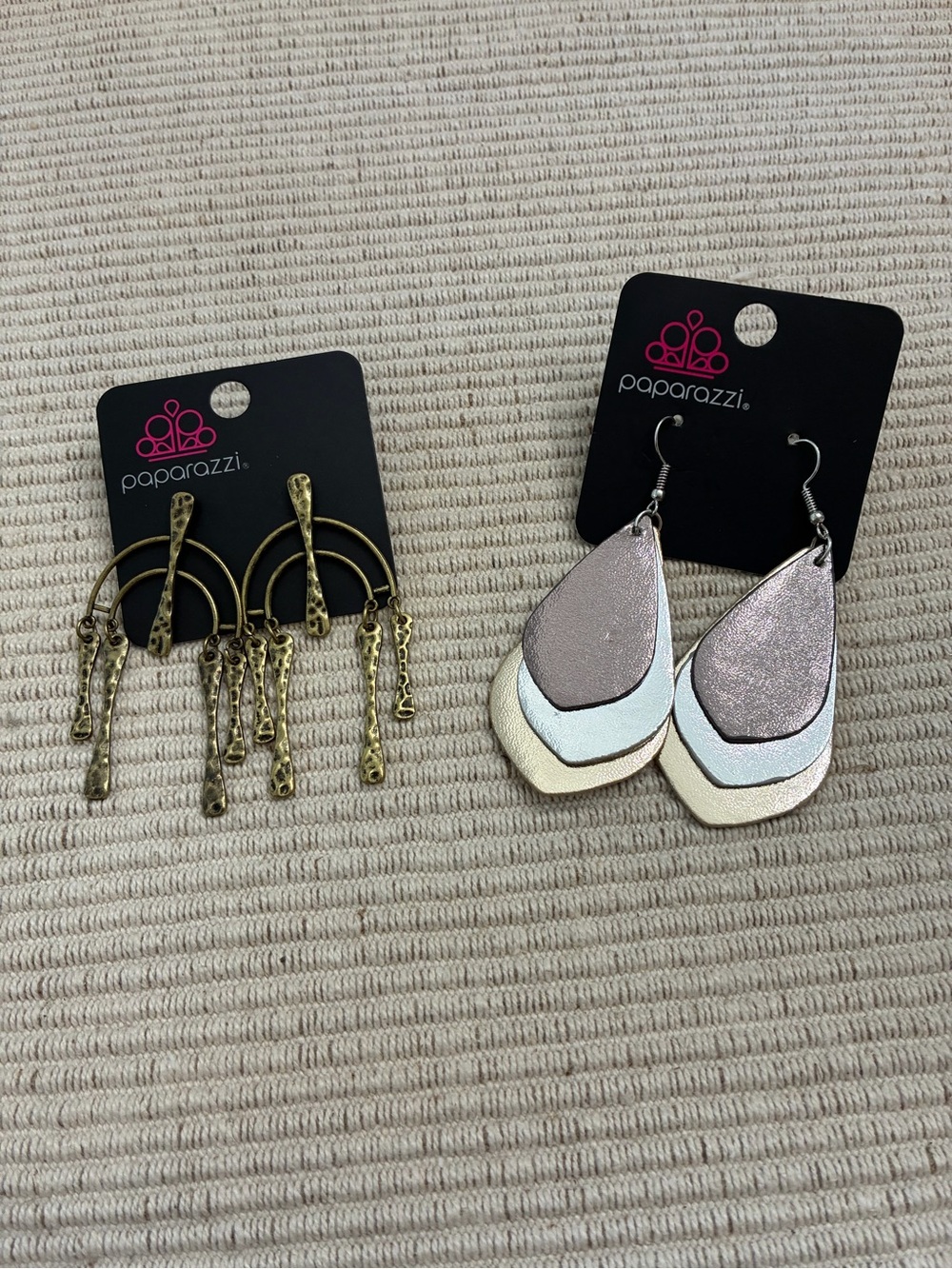 Paparazzi Earrings Set of 2
